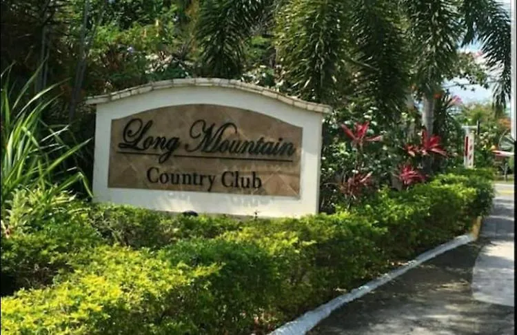 Signature Greens At The Country Club Kingston Holiday home